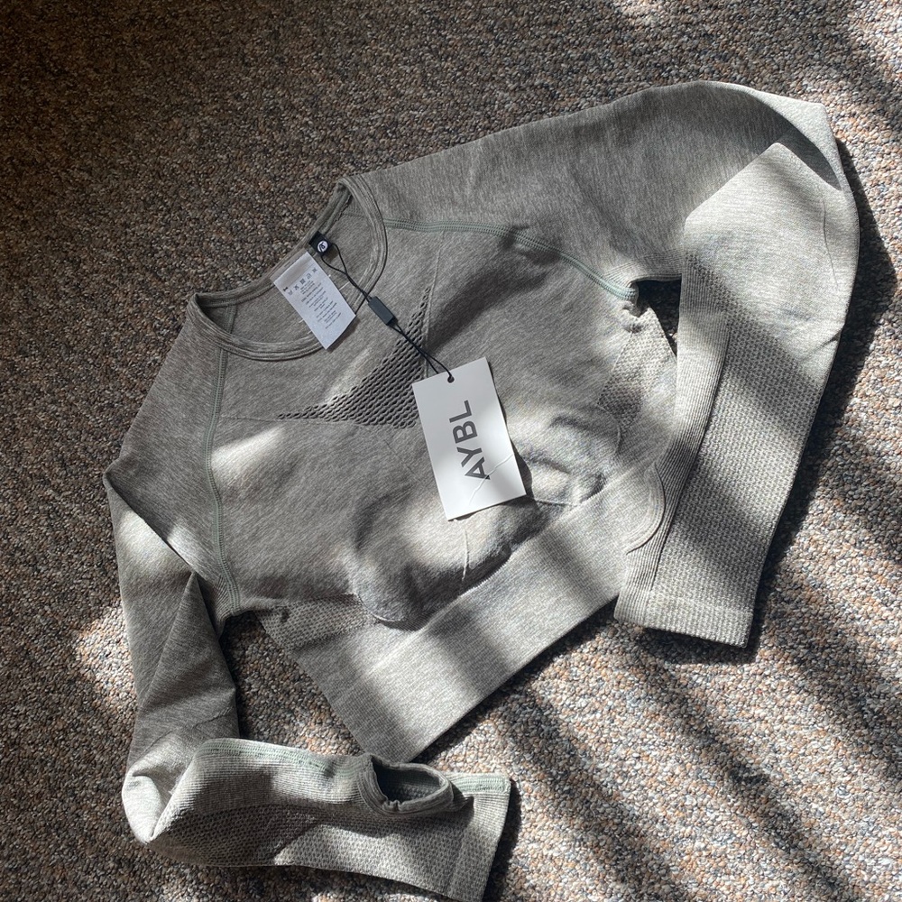 Aybl Motion Seamless Long Sleeve Crop Top- Khaki- XS